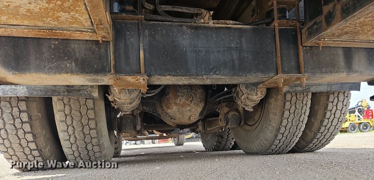 image for item DO2772 1982 Ford 8000  crane truck