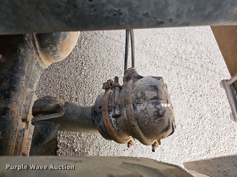 image for item DO2772 1982 Ford 8000  crane truck