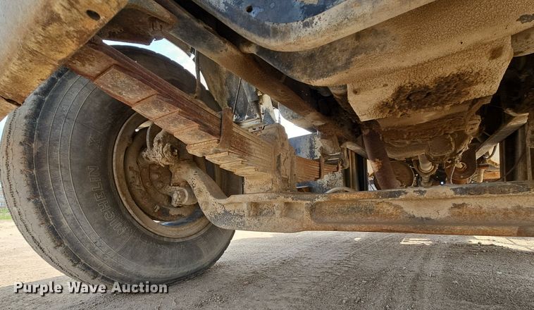 image for item DO2772 1982 Ford 8000  crane truck