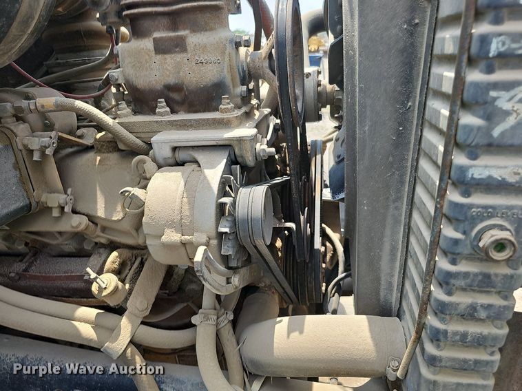 image for item DO2772 1982 Ford 8000  crane truck