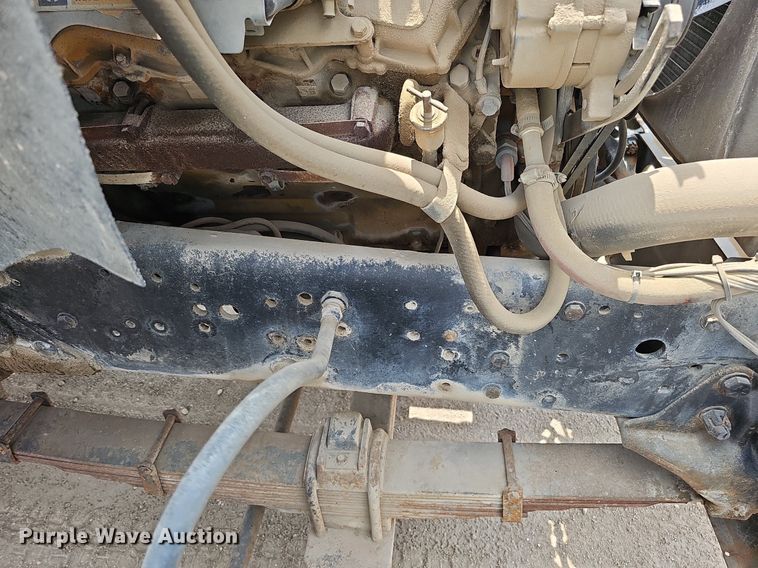 image for item DO2772 1982 Ford 8000  crane truck