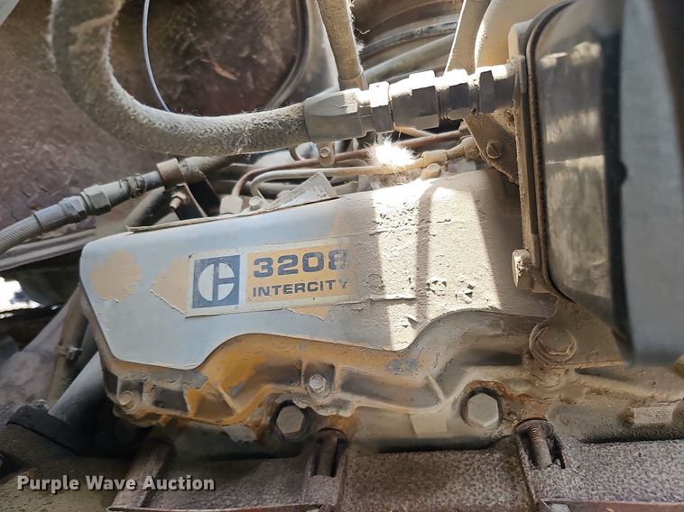 image for item DO2772 1982 Ford 8000  crane truck