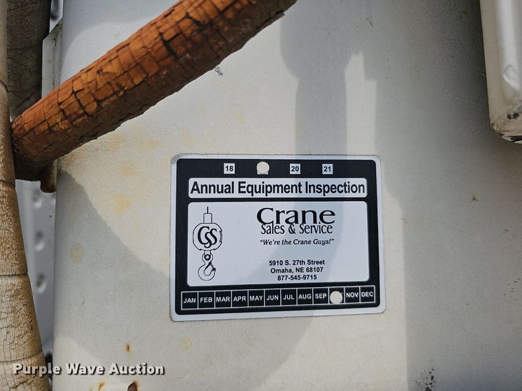 image for item DO2772 1982 Ford 8000  crane truck