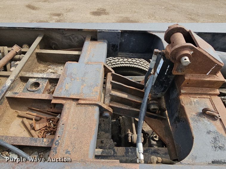 image for item DO2773 Etnyre RTB50TD3-T1  lowboy equipment trailer