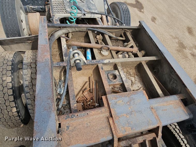 image for item DO2773 Etnyre RTB50TD3-T1  lowboy equipment trailer