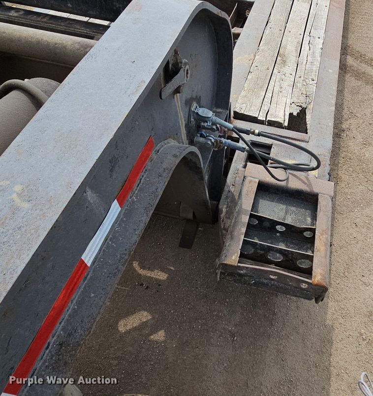 image for item DO2773 Etnyre RTB50TD3-T1  lowboy equipment trailer