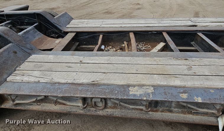 image for item DO2773 Etnyre RTB50TD3-T1  lowboy equipment trailer