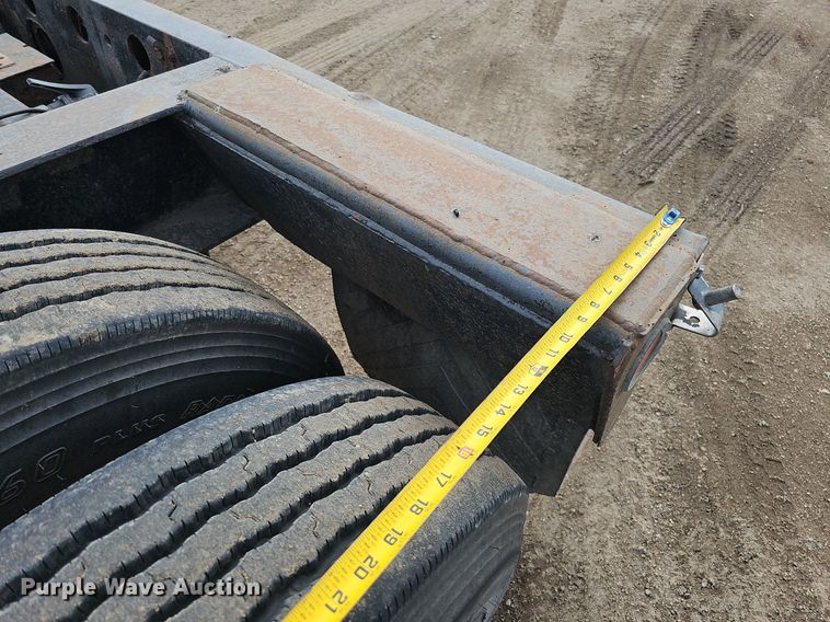 image for item DO2773 Etnyre RTB50TD3-T1  lowboy equipment trailer