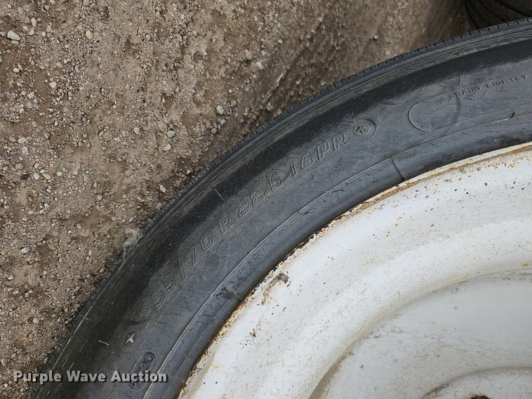 image for item DO2773 Etnyre RTB50TD3-T1  lowboy equipment trailer