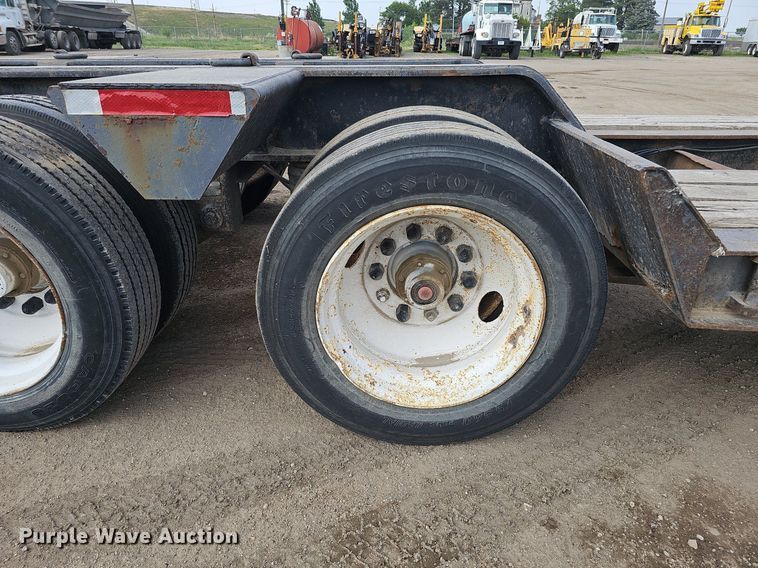 image for item DO2773 Etnyre RTB50TD3-T1  lowboy equipment trailer