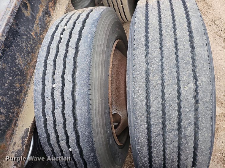 image for item DO2773 Etnyre RTB50TD3-T1  lowboy equipment trailer