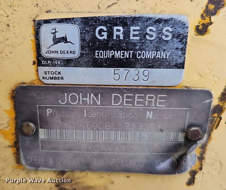 image for item DO2775 1992 John Deere 690E LC  excavator