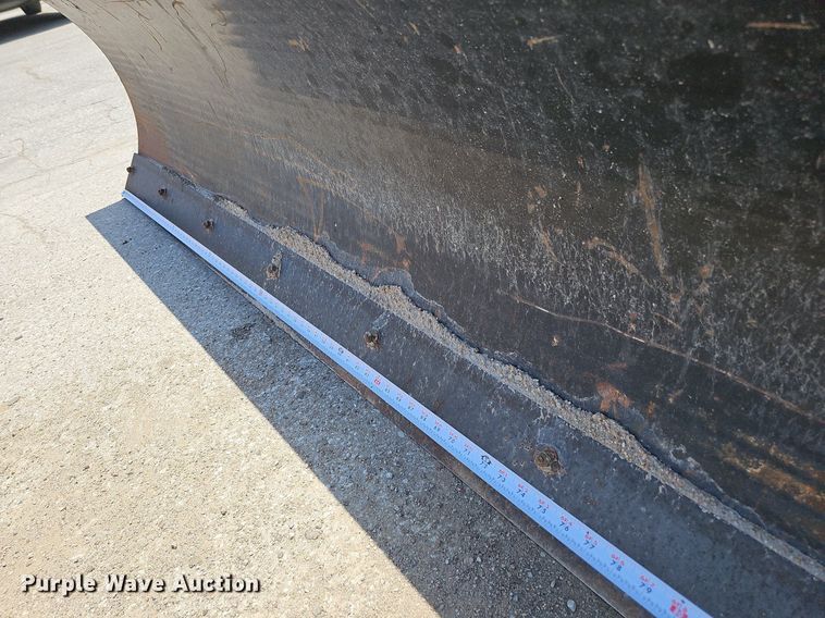 image for item DO2776 2013 Roadtec MB-85  broom