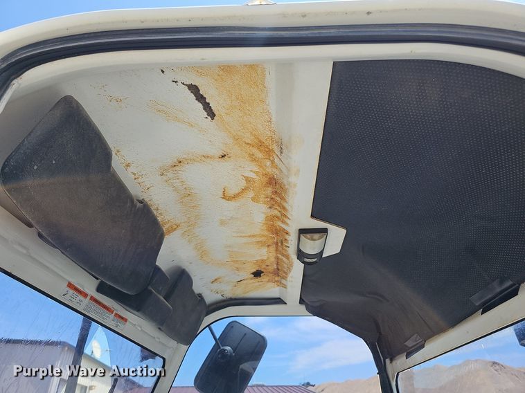 image for item DO2776 2013 Roadtec MB-85  broom