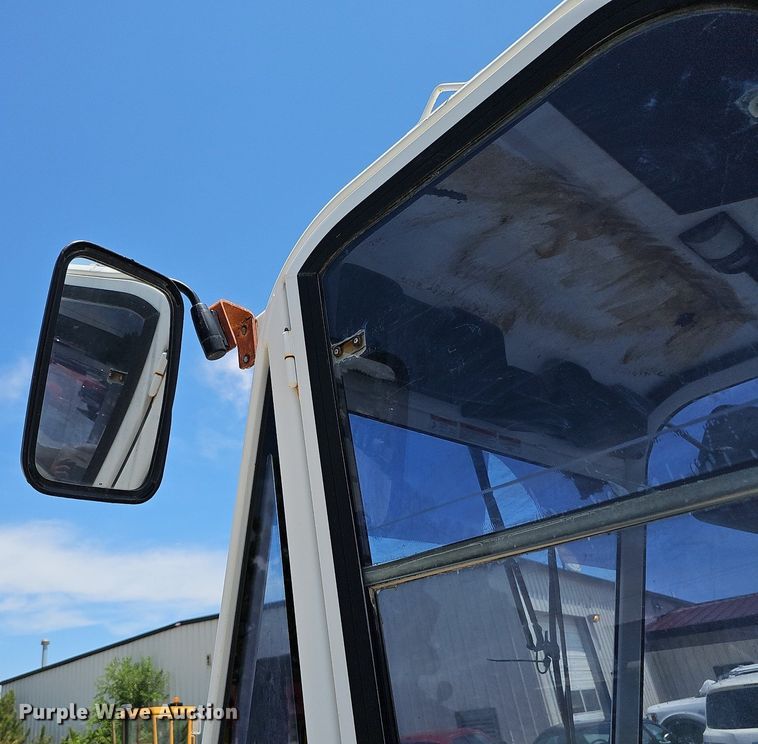 image for item DO2776 2013 Roadtec MB-85  broom