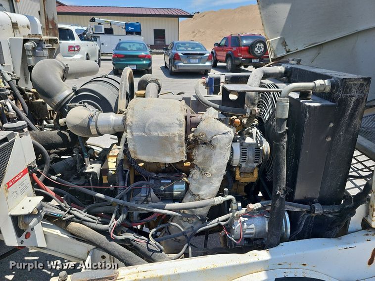 image for item DO2776 2013 Roadtec MB-85  broom