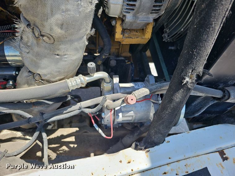 image for item DO2776 2013 Roadtec MB-85  broom