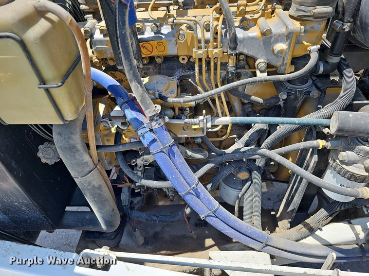 image for item DO2776 2013 Roadtec MB-85  broom