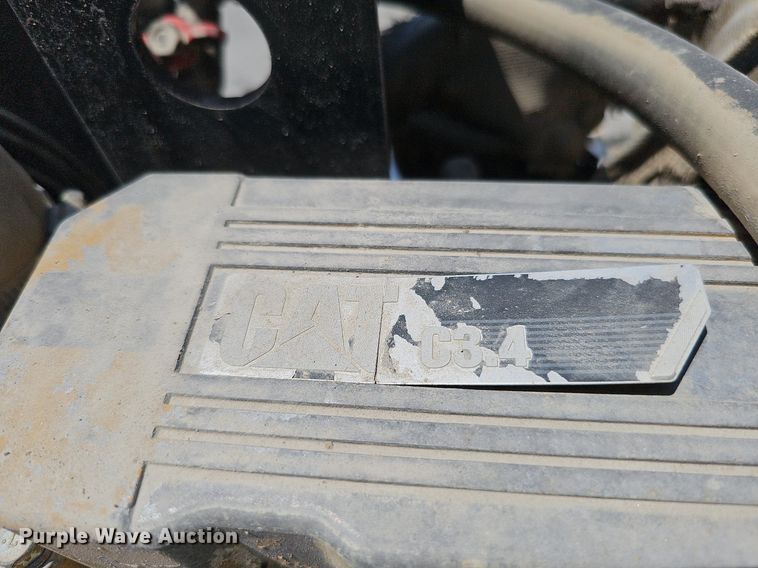 image for item DO2776 2013 Roadtec MB-85  broom