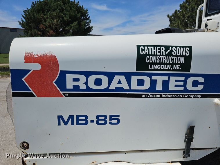 image for item DO2776 2013 Roadtec MB-85  broom