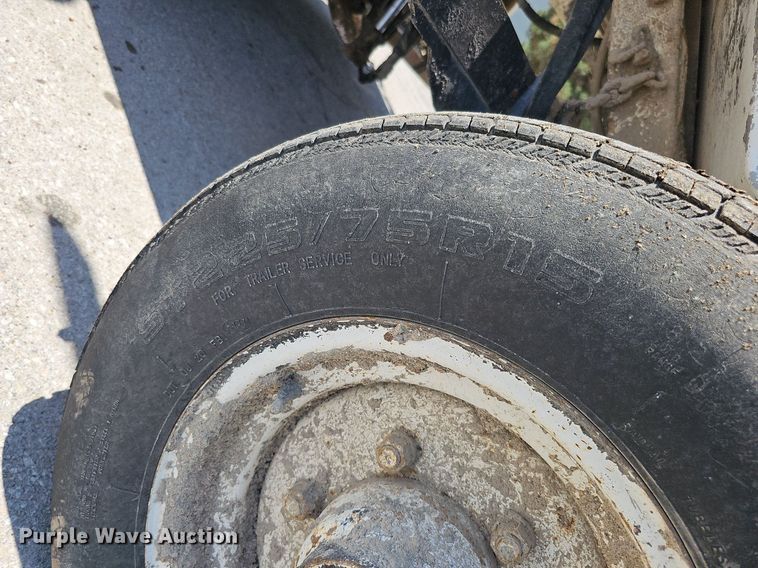 image for item DO2776 2013 Roadtec MB-85  broom