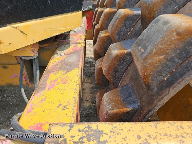 image for item DO2780 1996 Dynapac CA251PDB  single drum vibratory roller