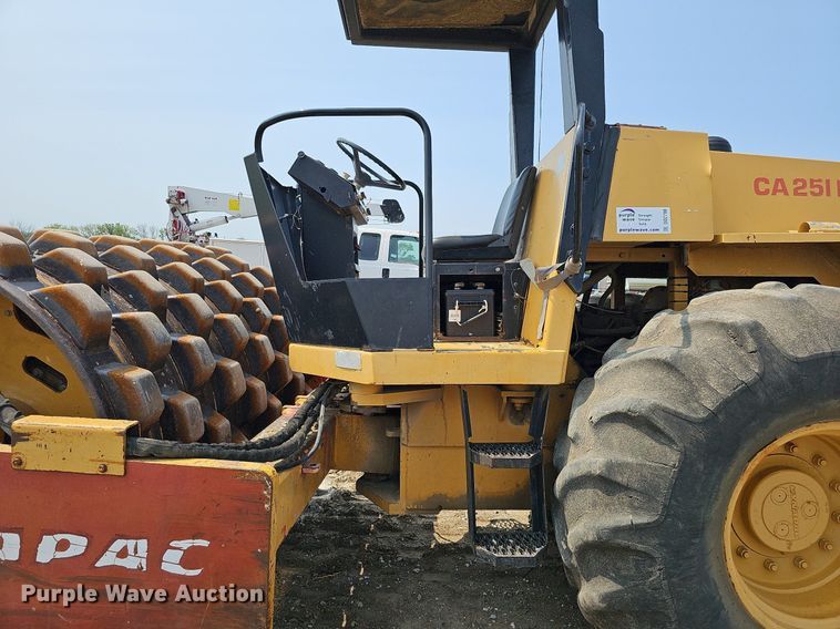 image for item DO2780 1996 Dynapac CA251PDB  single drum vibratory roller