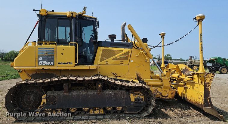 image for item DO2781 2013 Komatsu D65WX-17  dozer