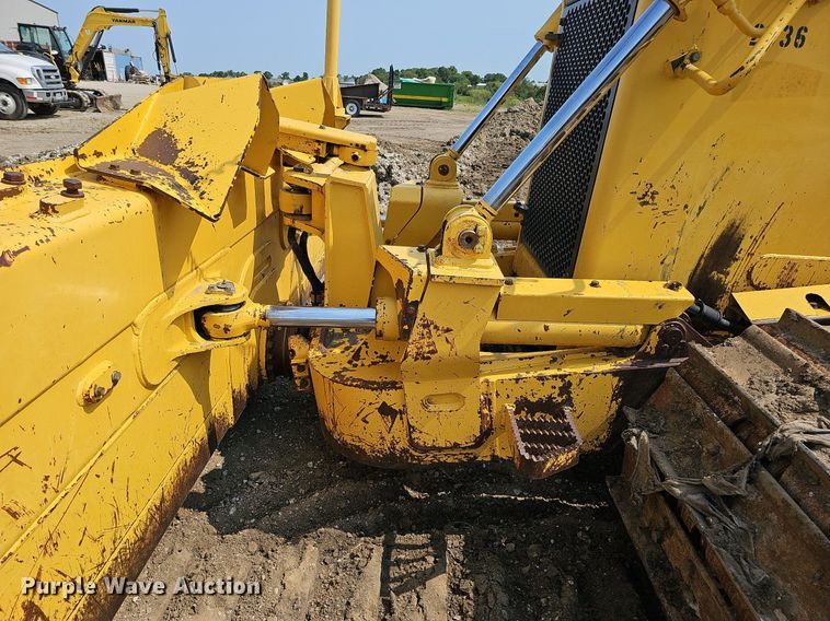 image for item DO2781 2013 Komatsu D65WX-17  dozer