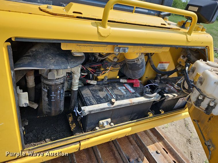 image for item DO2781 2013 Komatsu D65WX-17  dozer