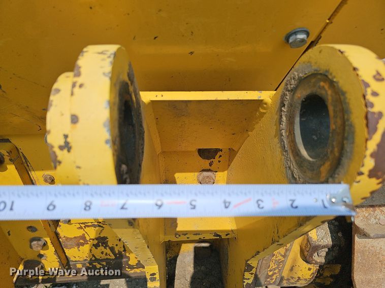 image for item DO2781 2013 Komatsu D65WX-17  dozer