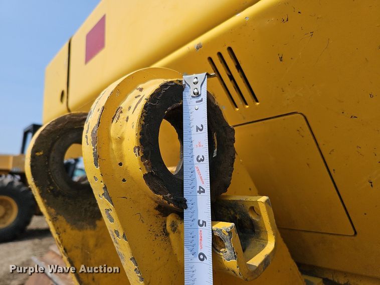 image for item DO2781 2013 Komatsu D65WX-17  dozer