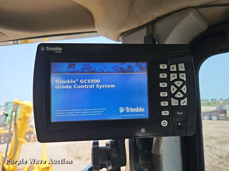 image for item DO2781 2013 Komatsu D65WX-17  dozer