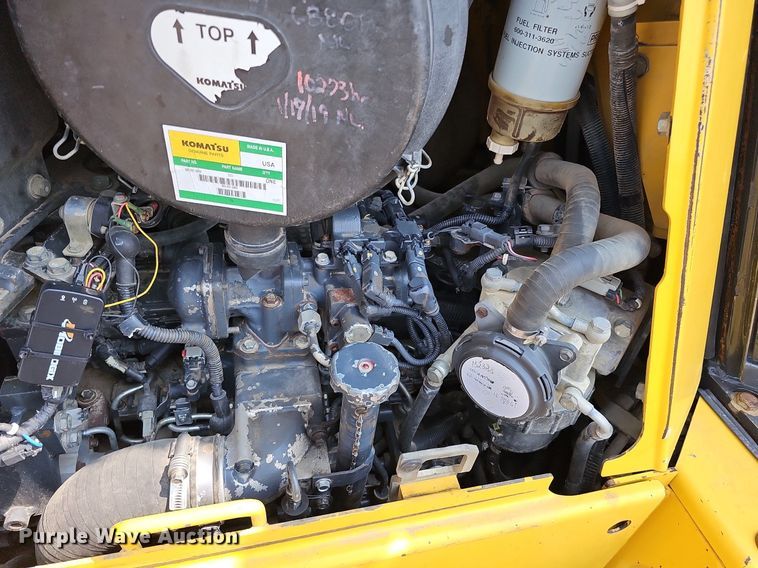 image for item DO2781 2013 Komatsu D65WX-17  dozer