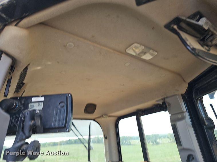 image for item DO2781 2013 Komatsu D65WX-17  dozer