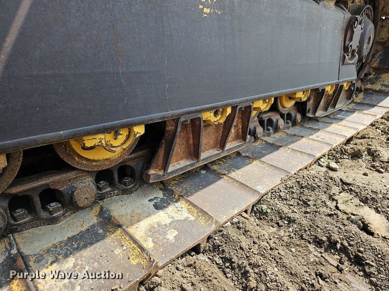 image for item DO2781 2013 Komatsu D65WX-17  dozer