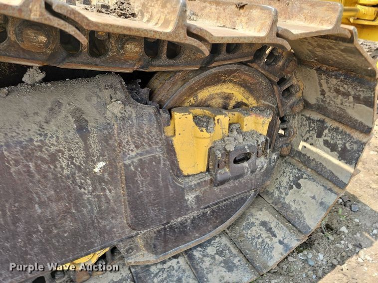 image for item DO2781 2013 Komatsu D65WX-17  dozer