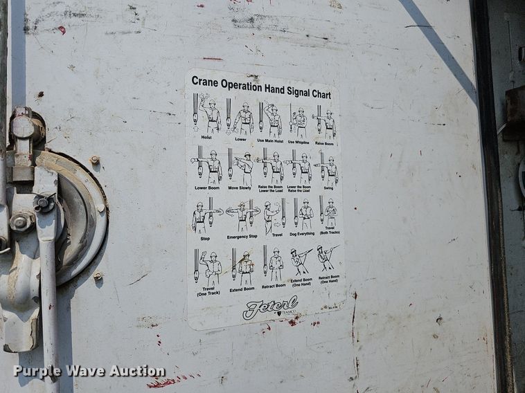 image for item DO2782 2000 Ford F650 Super Duty XL  utility / service truck