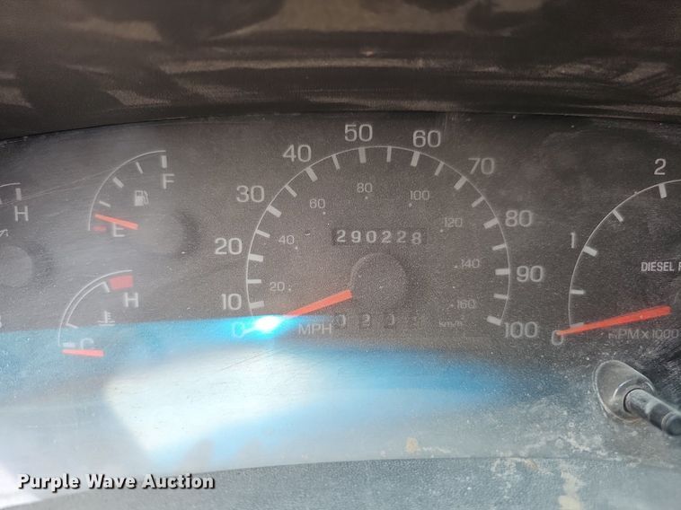 image for item DO2782 2000 Ford F650 Super Duty XL  utility / service truck