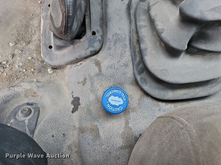 image for item DO2782 2000 Ford F650 Super Duty XL  utility / service truck