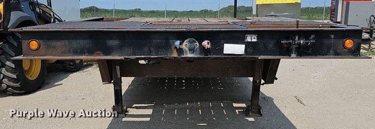 image for item DO2783 2002 Dakota Manufacturing  drop deck equipment trailer