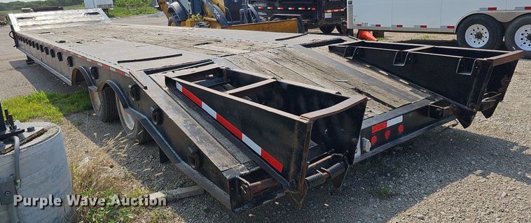 image for item DO2783 2002 Dakota Manufacturing  drop deck equipment trailer