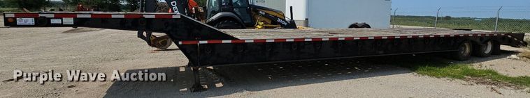 image for item DO2783 2002 Dakota Manufacturing  drop deck equipment trailer