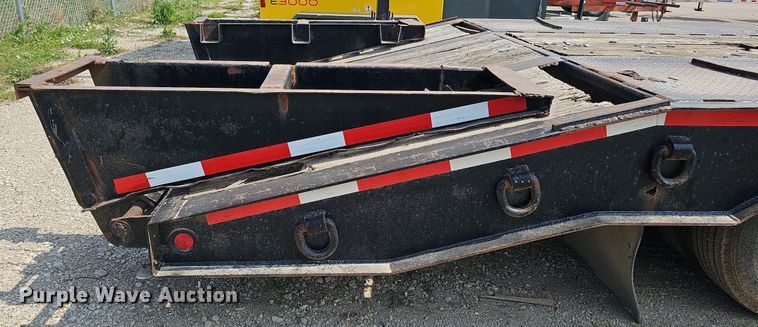 image for item DO2783 2002 Dakota Manufacturing  drop deck equipment trailer