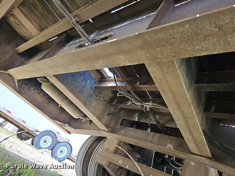 image for item DO2783 2002 Dakota Manufacturing  drop deck equipment trailer