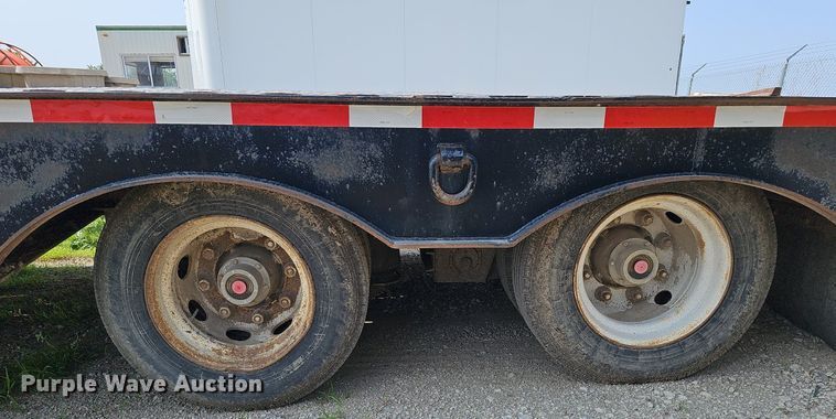 image for item DO2783 2002 Dakota Manufacturing  drop deck equipment trailer
