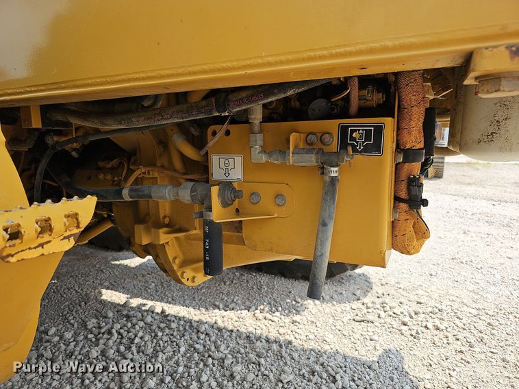 image for item DO2791 2011 Caterpillar 120M AWD  motor grader