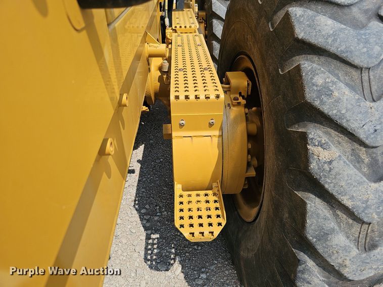 image for item DO2791 2011 Caterpillar 120M AWD  motor grader