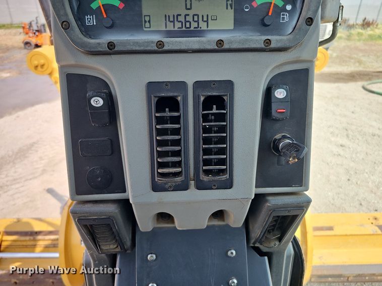 image for item DO2791 2011 Caterpillar 120M AWD  motor grader