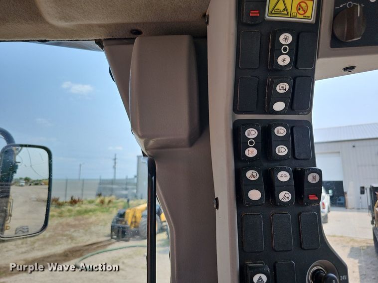 image for item DO2791 2011 Caterpillar 120M AWD  motor grader